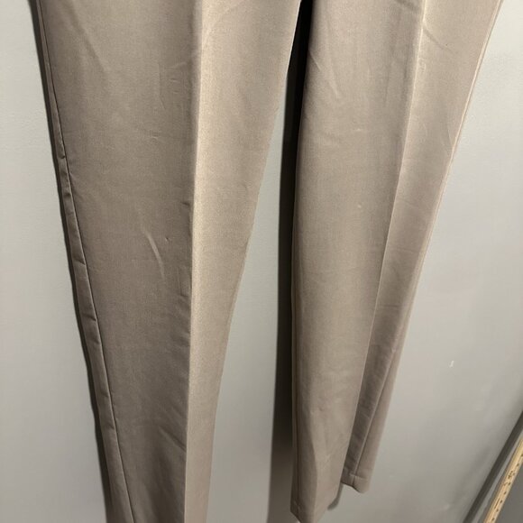 Van Heusen NWT Dress Pants Mens 34x32 Straight Fit Flat Front Flex Stretch Beige - Picture 3 of 8